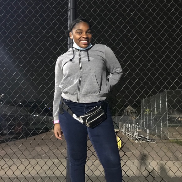 Meet your Posher, Nylah - Picture 1 of 1